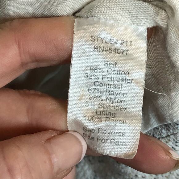 CABI gray & white blocked crop jacket blazer size medium Style 211 - Picture 8 of 8